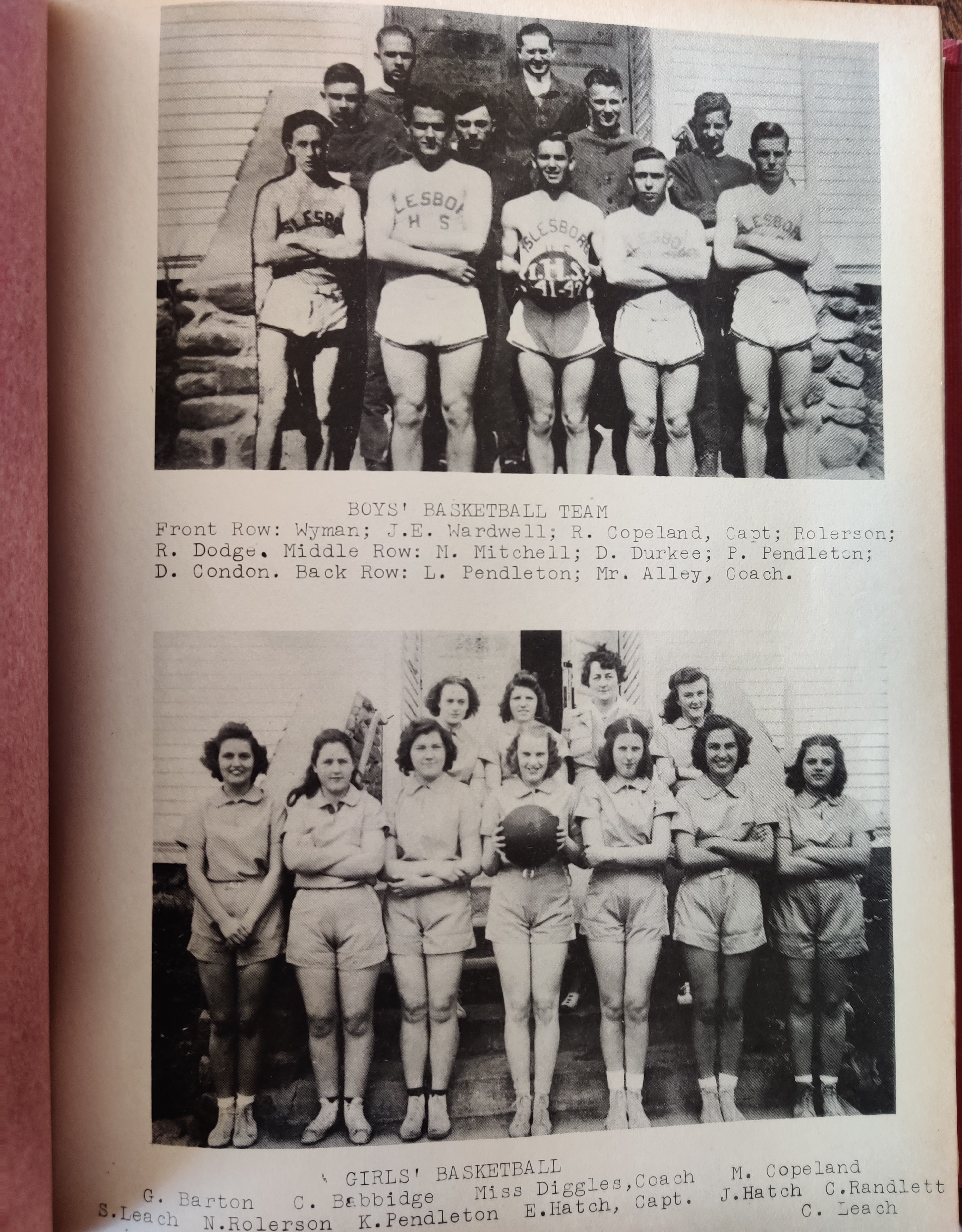 The Islesboro school basketball team in the 1941-1942 school year.